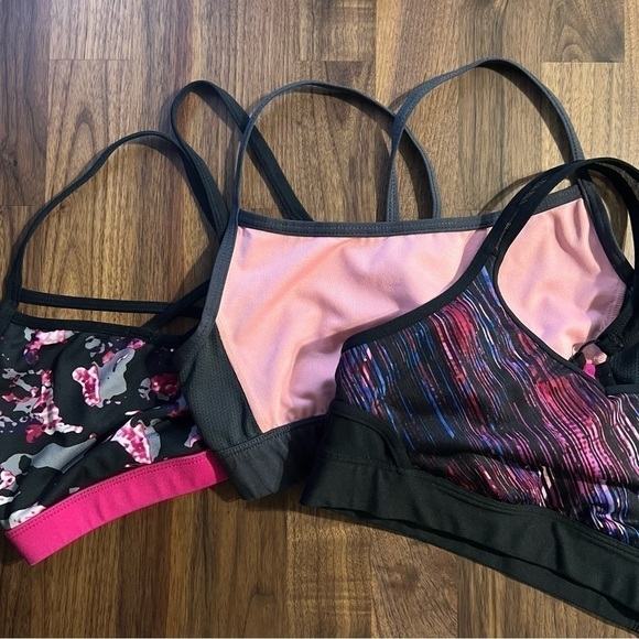 Women’s Sports Bra Bundle 3 - Picture 2 of 4